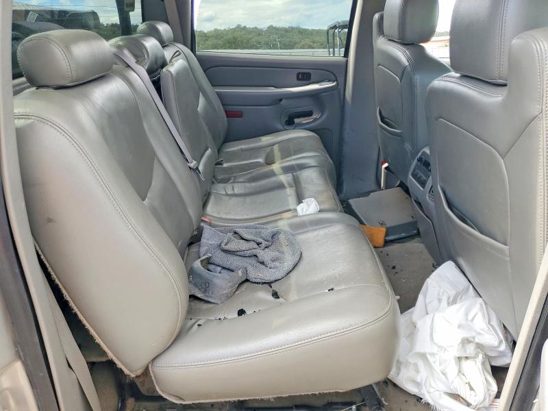 Photo 10 from auction – 2006 CHEVROLET SILVERADO with VIN 1GCHK33D46F154469
