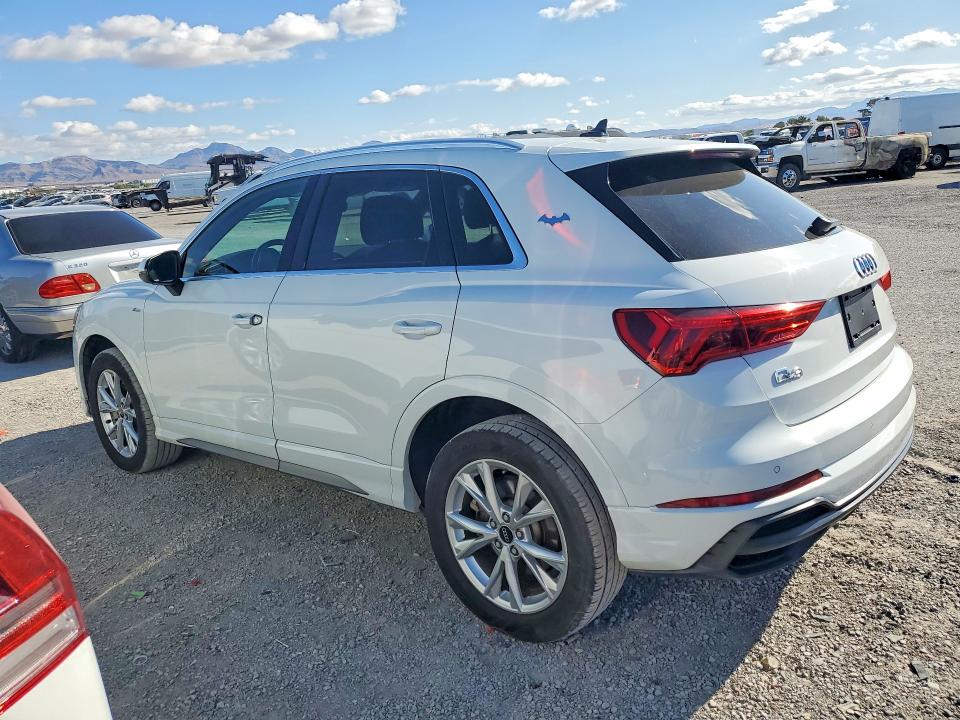 Photo 2 from auction – 2022 AUDI Q3 with VIN WA1DECF35N1123276