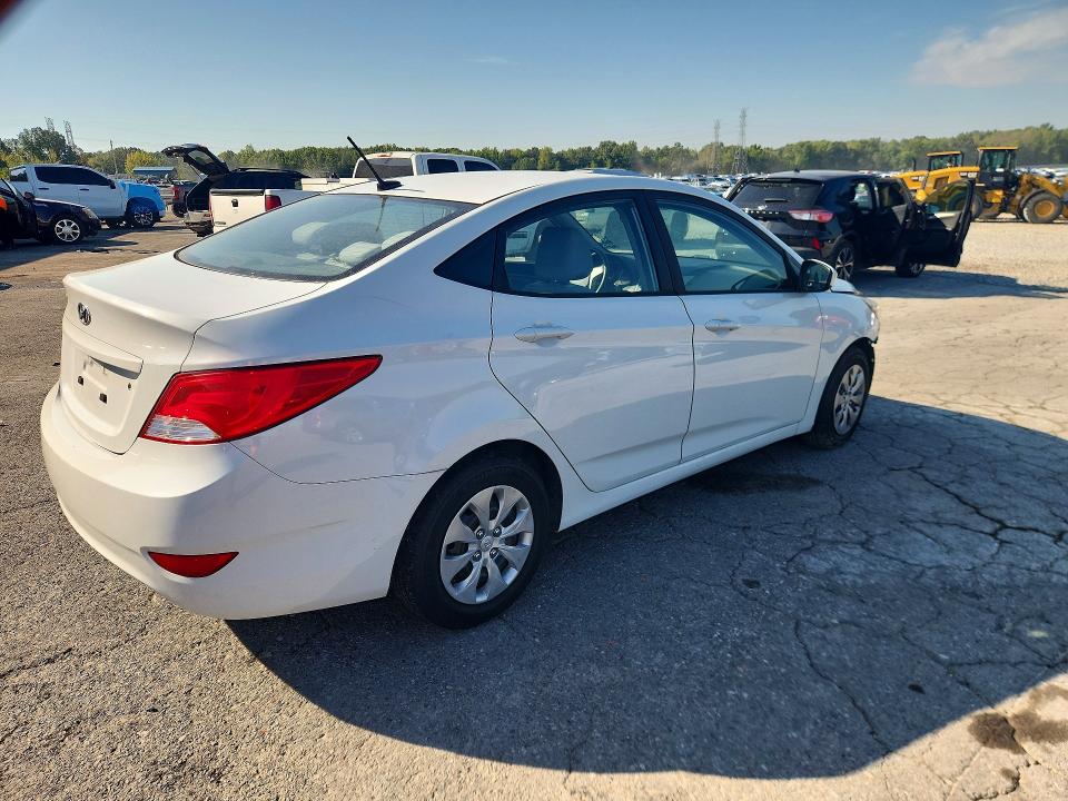 Photo 3 from auction – 2017 HYUNDAI ACCENT with VIN KMHCT4AE8HU362406