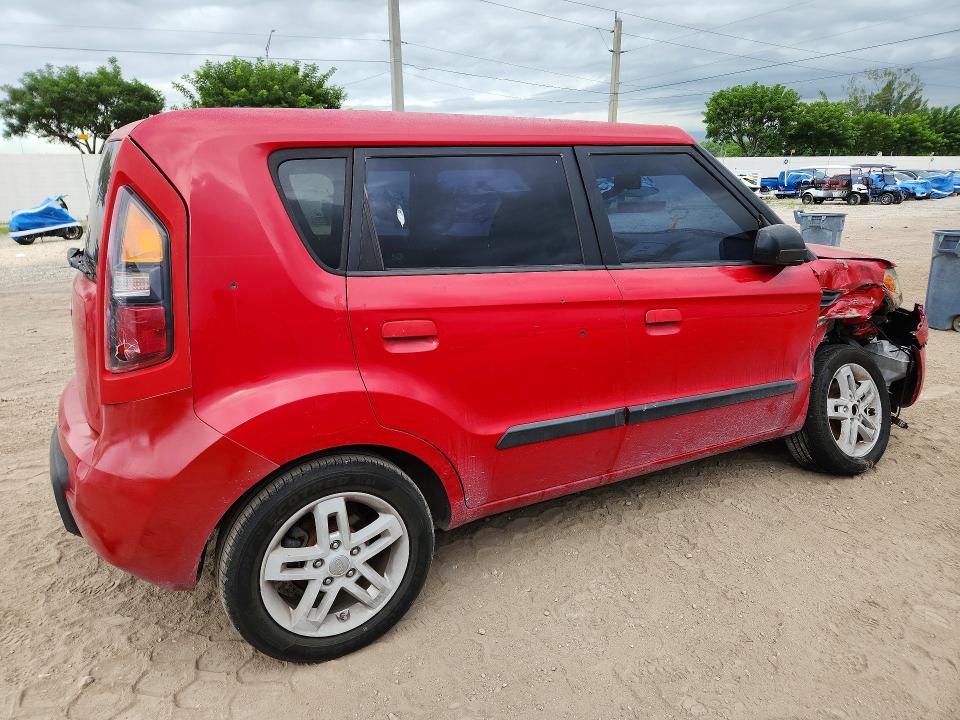 Снимка 3 от търг – 2010 KIA SOUL с VIN KNDJT2A27A7149084
