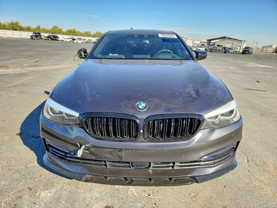 Photo 5 from auction – 2018 BMW 540 with VIN WBAJE5C55JWA96216