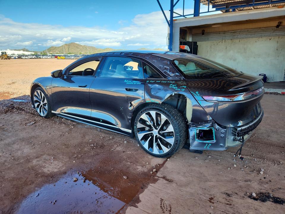 Снимка 2 от търг – 2022 LUCID MOTORS AIR с VIN 50EA1GBA0NA004420