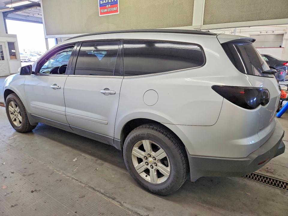 Снимка 2 от търг – 2012 CHEVROLET TRAVERSE с VIN 1GNKVGED0CJ331777