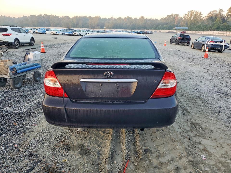 Снимка 6 от търг – 2003 TOYOTA CAMRY с VIN 4T1BE32K53U742459