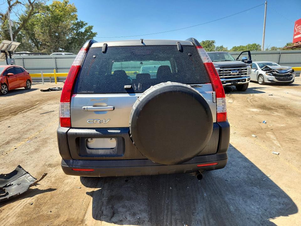 Photo 6 from auction – 2005 HONDA CR-V with VIN JHLRD78835C055646
