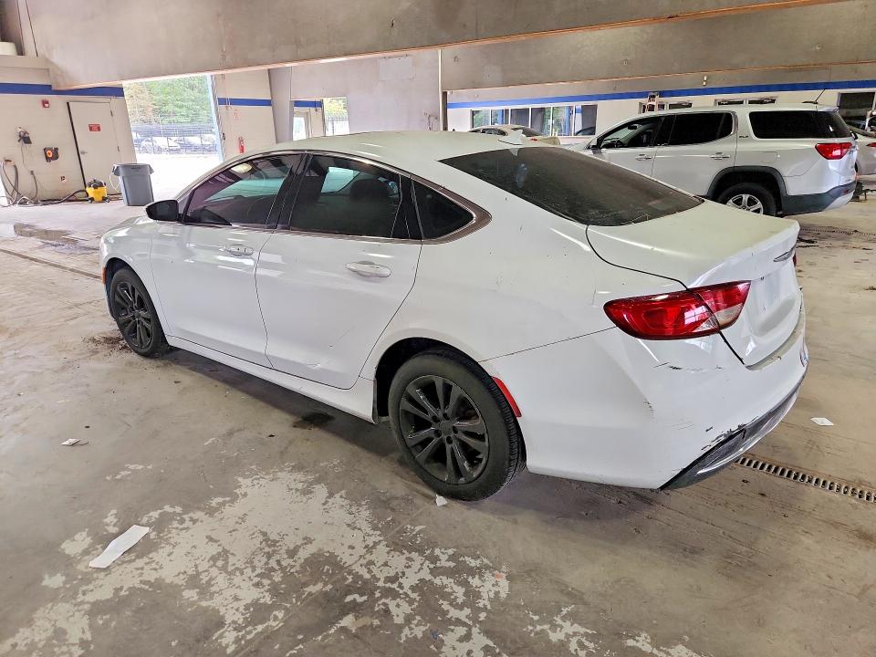 Photo 2 from auction – 2016 CHRYSLER 200 with VIN 1C3CCCAB2GN137349
