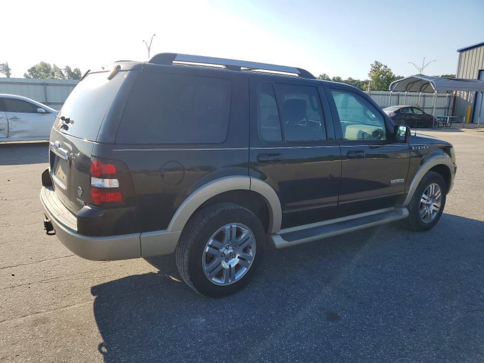 Photo 3 from auction – 2007 FORD EXPLORER with VIN 1FMEU64E87UA91455