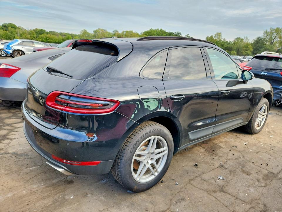 Zdjęcie 3 z aukcji – 2017 PORSCHE MACAN z VIN WP1AA2A55HLB00708