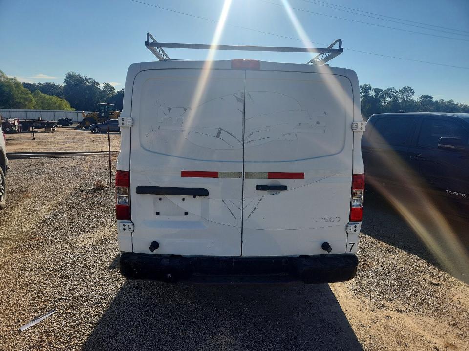 صورة رقم 6 من المزاد - 2016 NISSAN NV مع VIN 1N6BF0KM5GN806837