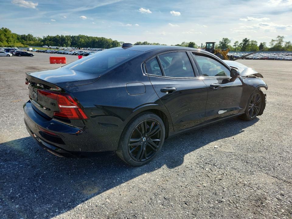 Photo 3 from auction – 2023 VOLVO S60 with VIN 7JRL12FT0PG252194
