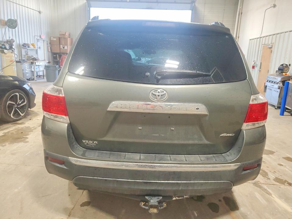 Photo 6 from auction – 2013 TOYOTA HIGHLANDER with VIN 5TDDK3EH1DS180619