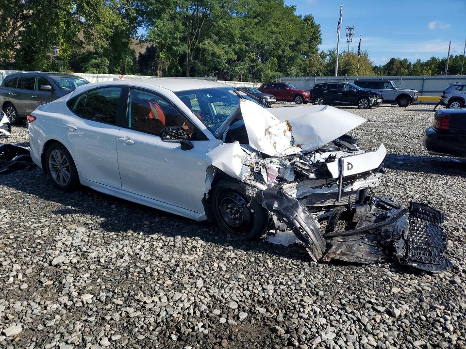 Photo 4 from auction – 2026 TOYOTA CAMRY with VIN 4T1DBADK2TU557014