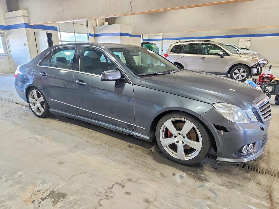 Photo 4 from auction – 2010 MERCEDES-BENZ E with VIN WDDHF5GB2AA047148
