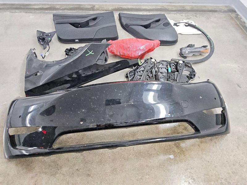Photo 13 from auction – 2022 TESLA MODEL Y with VIN 7SAYGDEEXNF480490