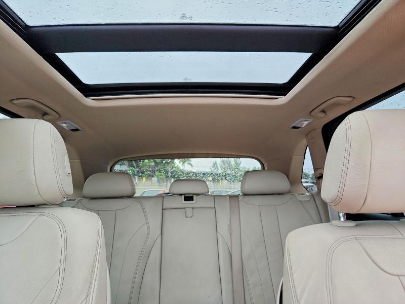 صورة رقم 10 من المزاد - 2015 BMW X5 مع VIN 5UXKS4C53F0N10173