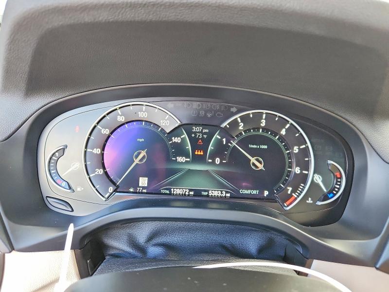 Снимка 9 от търг – 2018 BMW X3 с VIN 5UXTR9C50JLC84181