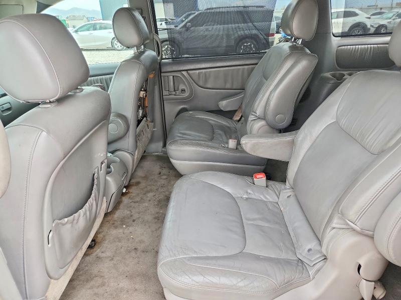 Photo 11 from auction – 2006 TOYOTA SIENNA with VIN 5TDZA22C86S411031