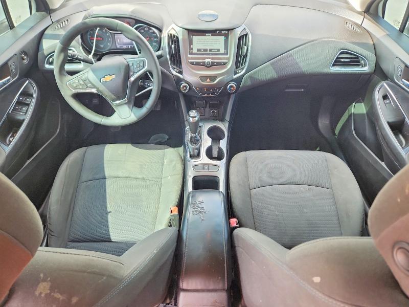 Photo 8 from auction – 2018 CHEVROLET CRUZE with VIN 1G1BE5SM2J7104384