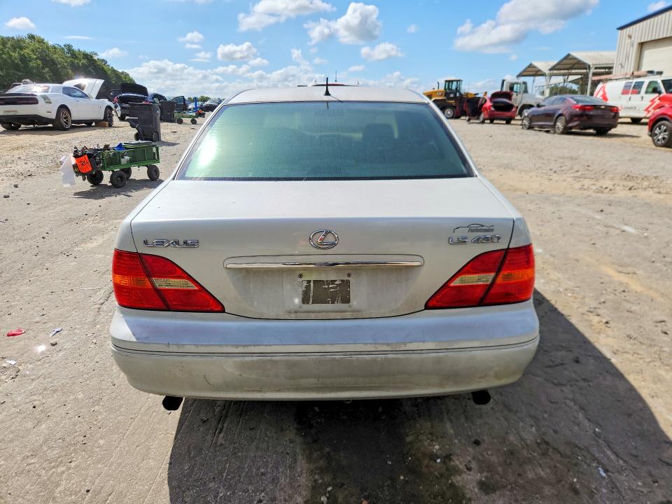 Photo 6 from auction – 2002 LEXUS LS with VIN JTHBN30F720084495