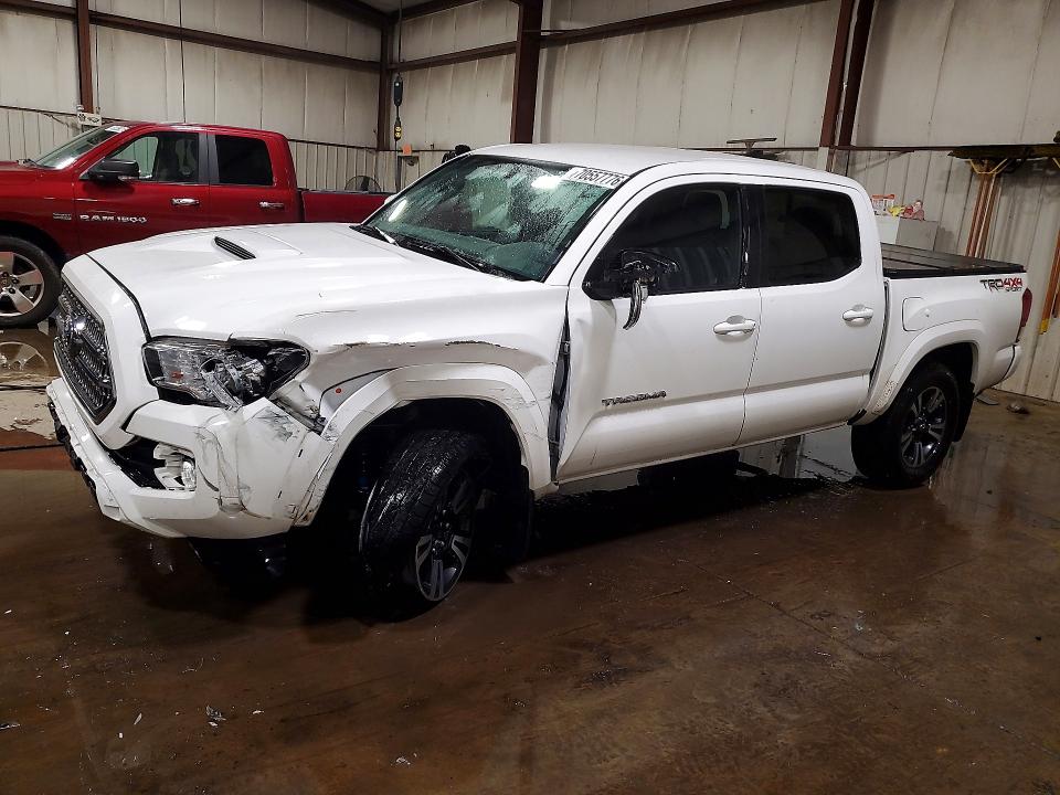 TOYOTA TACOMA 2016 с VIN 3TMCZ5AN8GM014486 - Снимка от търг