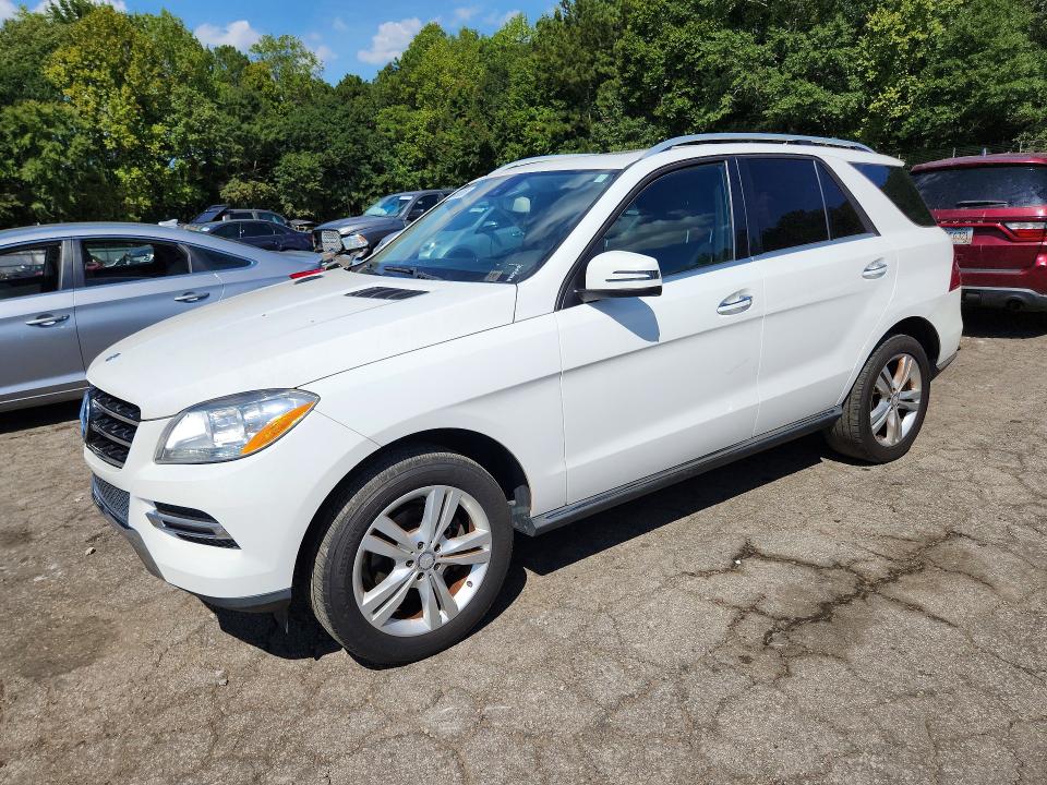 MERCEDES-BENZ ML 2015 with VIN 4JGDA5JB4FA546195 - Photo from auction