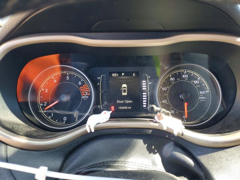 صورة رقم 9 من المزاد - 2018 JEEP CHEROKEE مع VIN 1C4PJMCB4JD586387