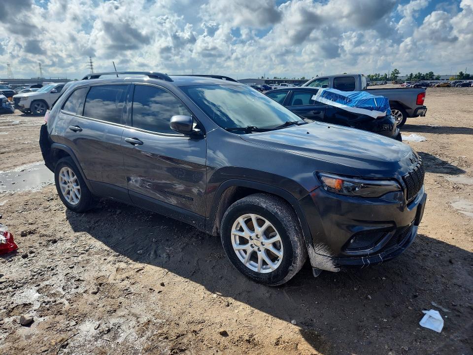 Photo 4 from auction – 2019 JEEP CHEROKEE with VIN 1C4PJLLB1KD339419