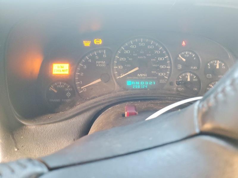 Photo 9 from auction – 2002 CHEVROLET SILVERADO with VIN 1GCHC23U72F236603