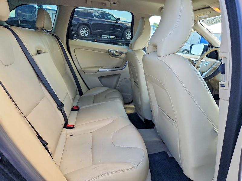 Photo 11 from auction – 2016 VOLVO XC60 with VIN YV440MDM2G2854697