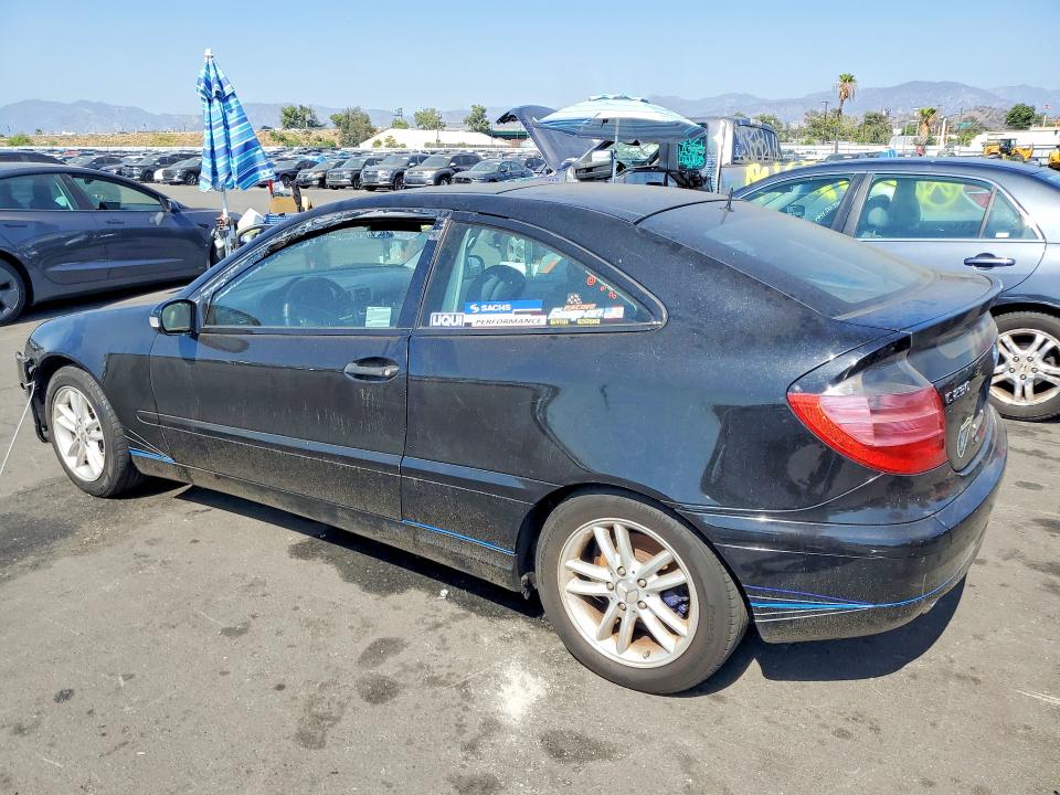 Photo 2 from auction – 2002 MERCEDES-BENZ C with VIN WDBRN47J72A199381
