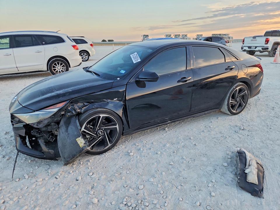 Photo 1 from auction – 2023 HYUNDAI ELANTRA with VIN KMHLR4AF2PU552353