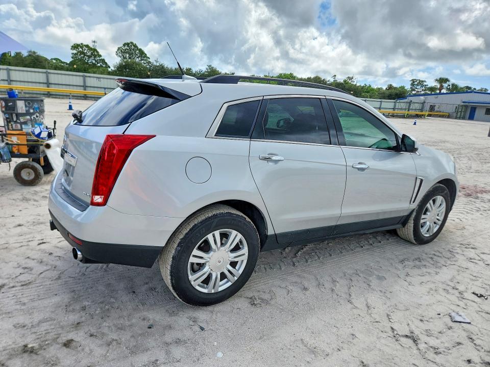 Фото 3 с аукциона – 2014 CADILLAC SRX с VIN 3GYFNAE33ES586319