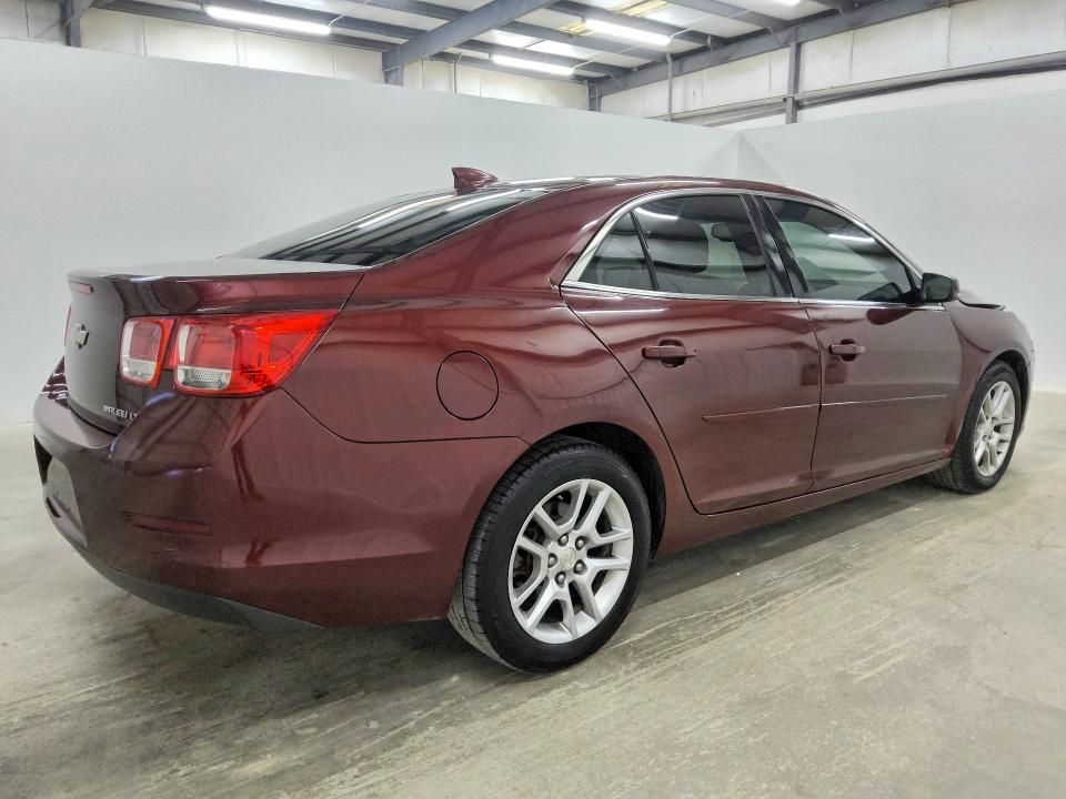 Photo 3 from auction – 2015 CHEVROLET MALIBU with VIN 1G11C5SL9FF174535