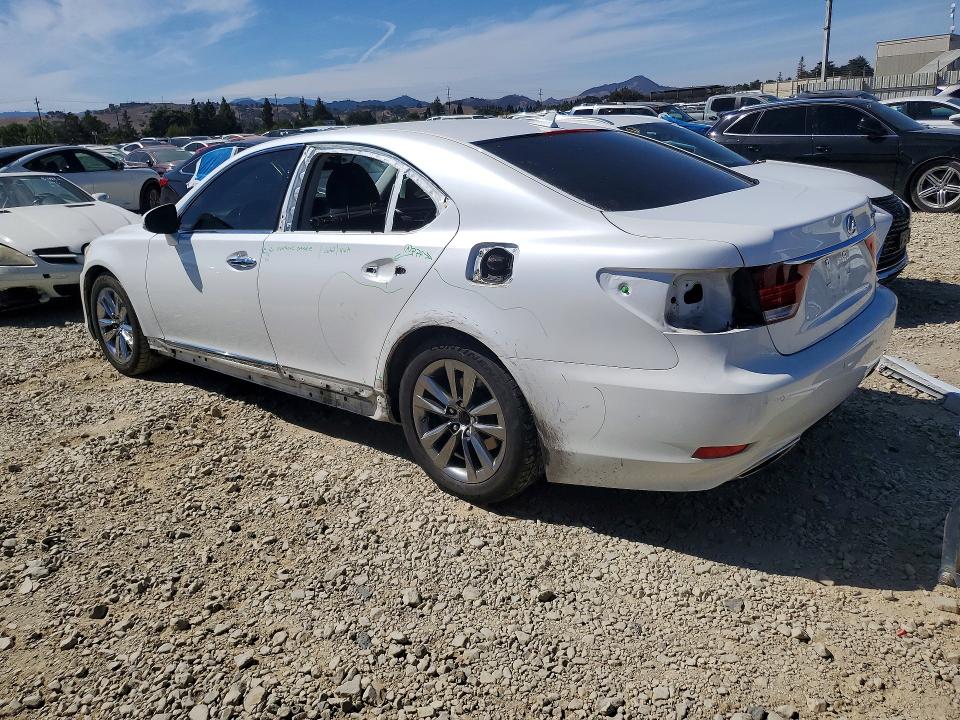Photo 2 from auction – 2013 LEXUS LS with VIN JTHBL5EF7D5118841