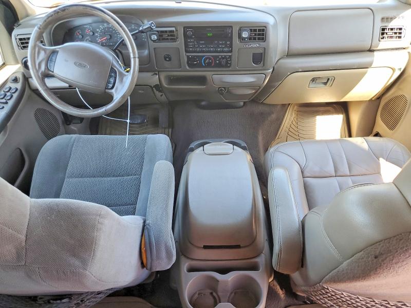 Photo 8 from auction – 2000 FORD EXCURSION with VIN 1FMNU40L1YEA82875