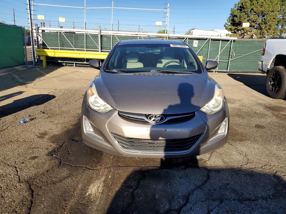 Photo 5 from auction – 2016 HYUNDAI ELANTRA with VIN 5NPDH4AE1GH754579