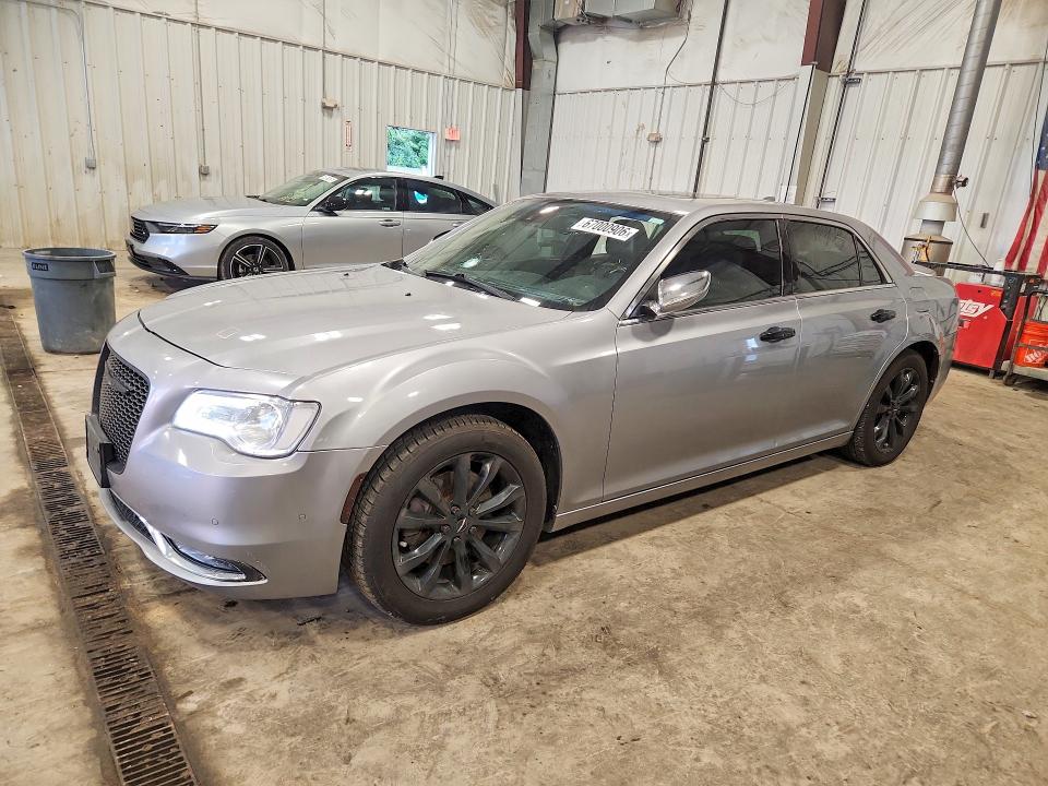 2017 CHRYSLER 300C - Търг №67000906