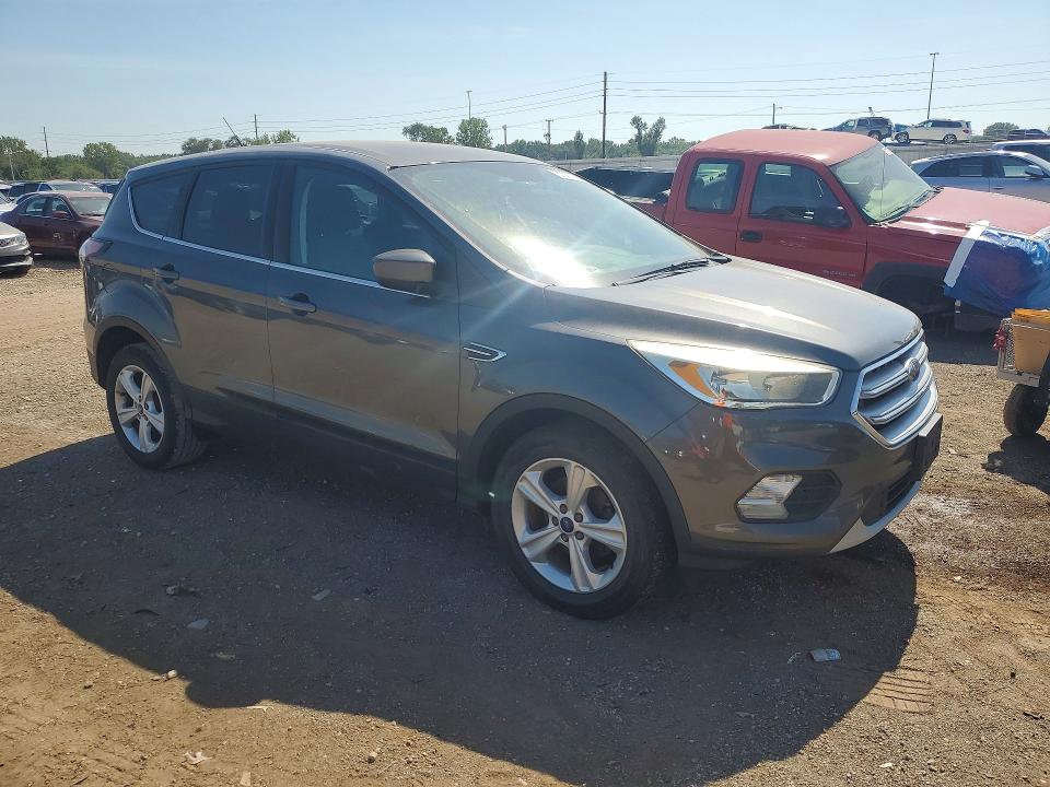 Photo 4 from auction – 2017 FORD ESCAPE with VIN 1FMCU0GD3HUA76869