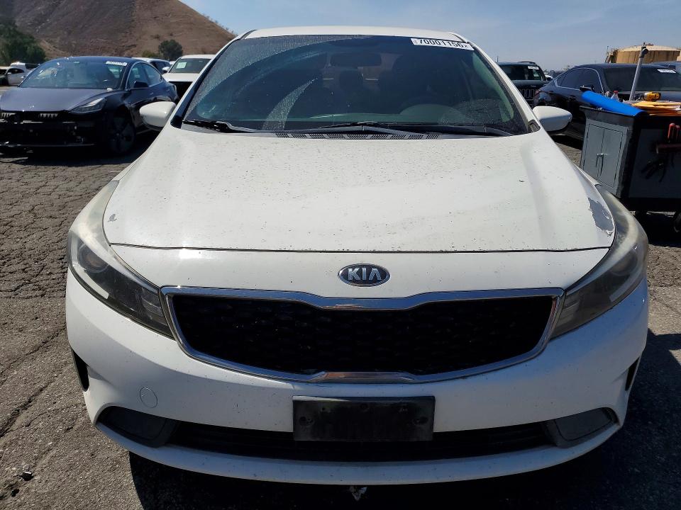 صورة رقم 5 من المزاد - 2017 KIA FORTE مع VIN 3KPFK4A78HE091223