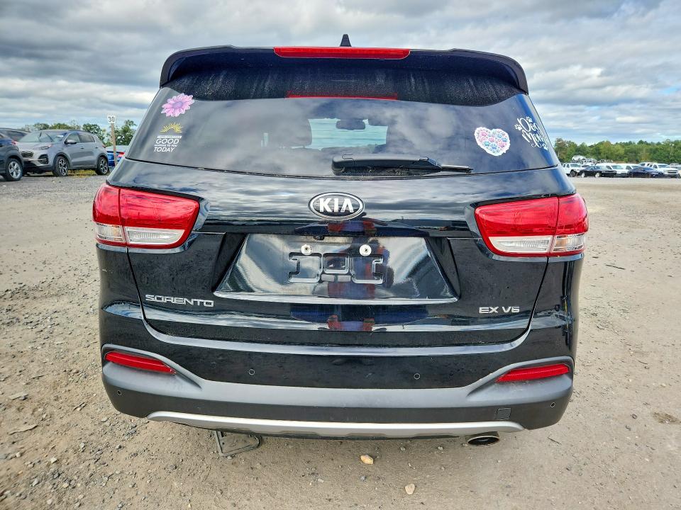 صورة رقم 6 من المزاد - 2017 KIA SORENTO مع VIN 5XYPHDA52HG276372