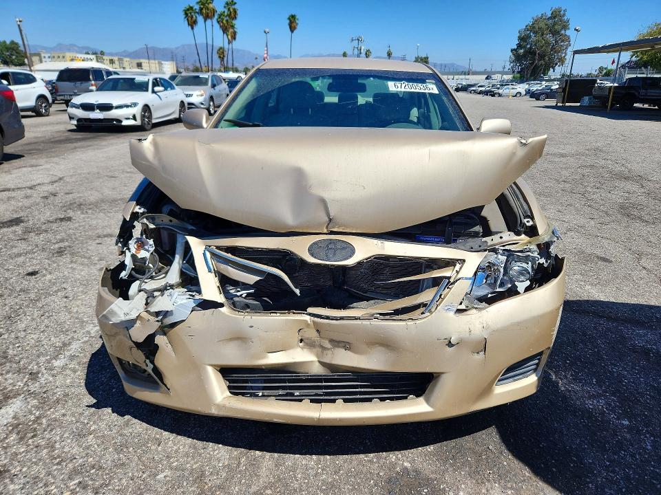 Photo 5 from auction – 2011 TOYOTA CAMRY with VIN 4T1BF3EK2BU228995