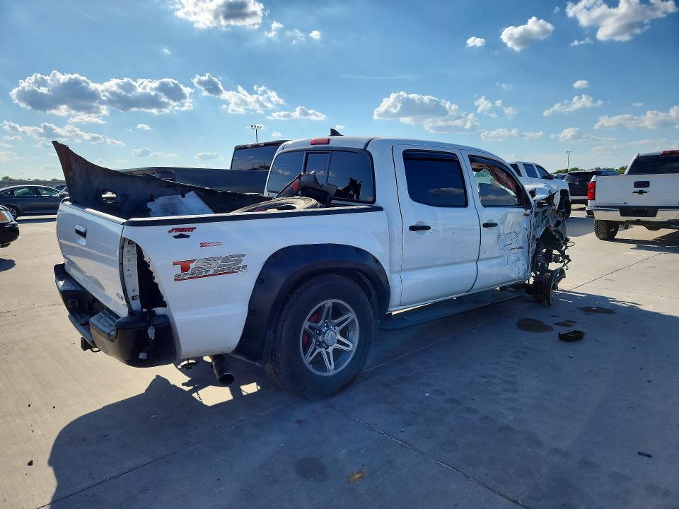 Photo 3 from auction – 2012 TOYOTA TACOMA with VIN 5TFJU4GN0CX019774