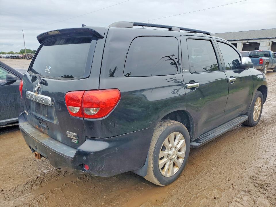 Photo 3 from auction – 2010 TOYOTA SEQUOIA with VIN 5TDDW5G17AS039128