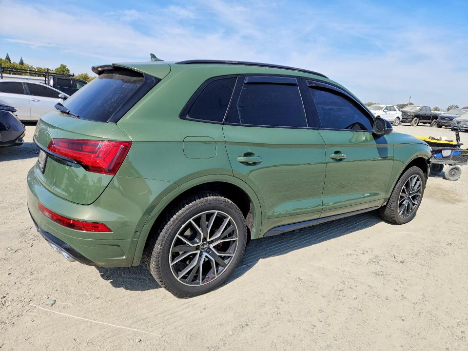 Photo 3 from auction – 2021 AUDI SQ5 with VIN WA1C4AFY9M2035578