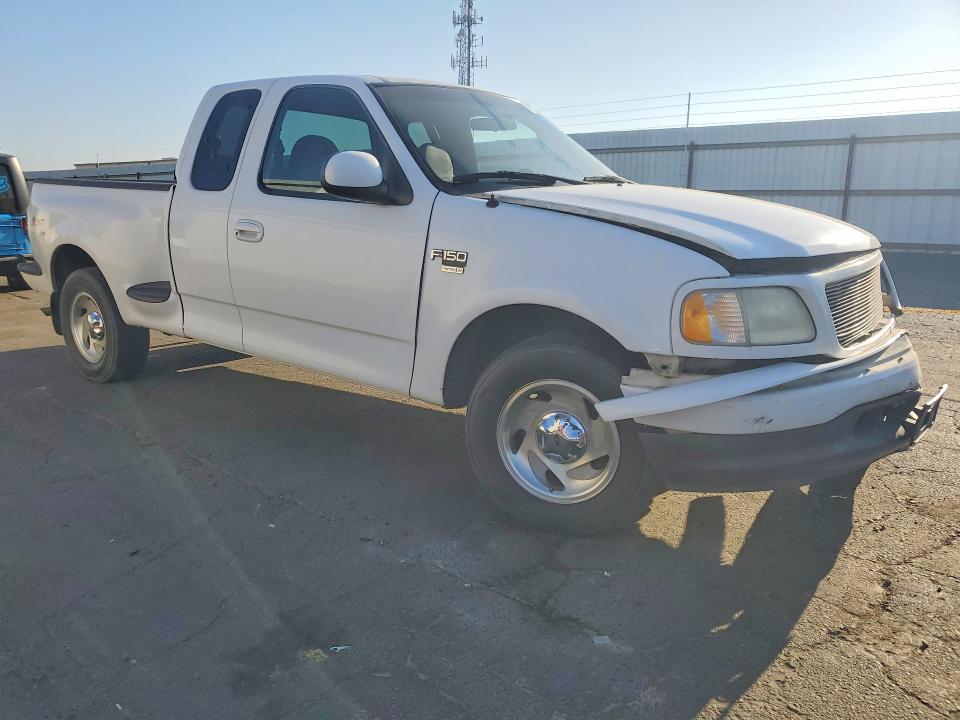 Photo 4 from auction – 2000 FORD F150 with VIN 1FTRX07W1YKA80227