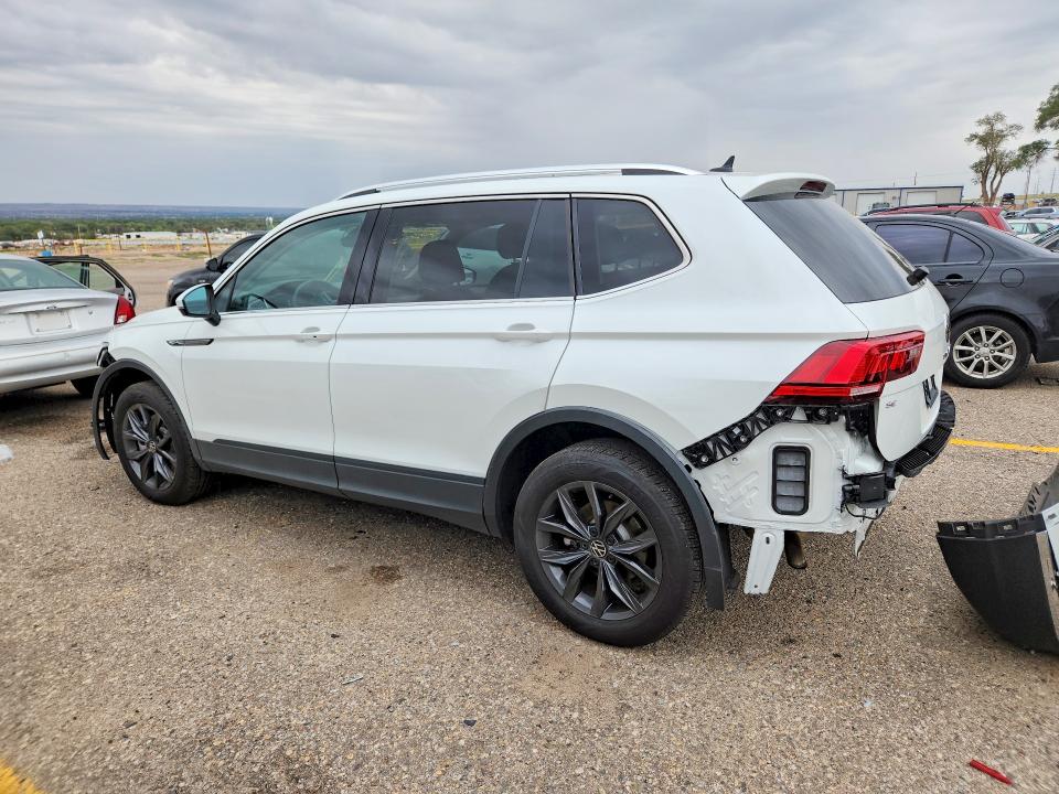 Снимка 2 от търг – 2023 VOLKSWAGEN TIGUAN с VIN 3VVNB7AX5PM108272