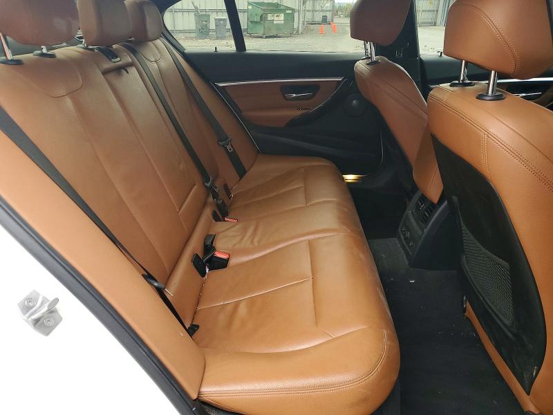 Photo 10 from auction – 2017 BMW 328 with VIN WBA8E5C34HK389049