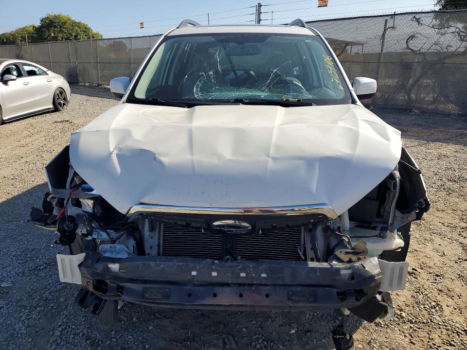 Photo 5 from auction – 2016 SUBARU FORESTER with VIN JF2SJAHC6GH505550