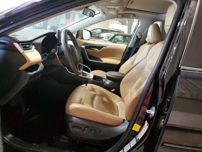 Снимка 7 от търг – 2019 TOYOTA RAV4 с VIN JTMA1RFV9KD511033
