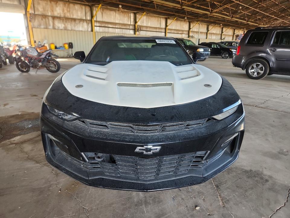 Photo 5 from auction – 2019 CHEVROLET CAMARO with VIN 1G1FF1R72K0129576